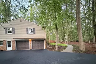 12 Stilwell Dr, Holmdel, NJ 07733 - Photo 3