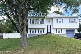 1409 Brookfield Dr, Lakewood, NJ 08701 - Photo 1