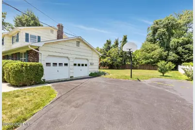 39 Koster Drive, Freehold, NJ 07728 - Photo 25