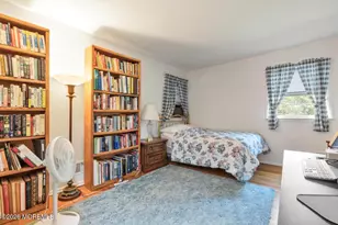 39 Koster Dr, Freehold, NJ 07728 - Photo 21
