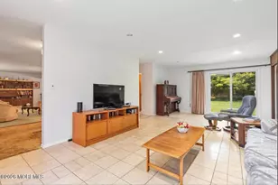 39 Koster Dr, Freehold, NJ 07728 - Photo 13