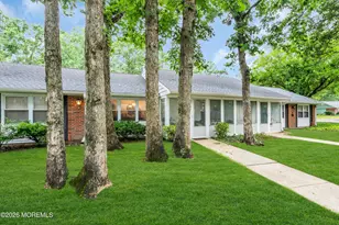 126C Farrington Ct, Lakewood, NJ 08701 - Photo 3