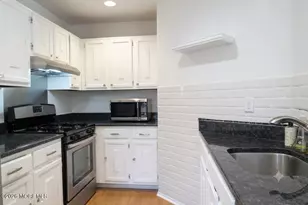 349 Yorkshire Pl, Morganville, NJ 07751 - Photo 7