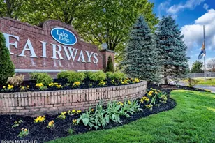 122 Skyline Dr, Lakewood, NJ 08701 - Photo 3