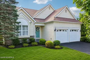 122 Skyline Dr, Lakewood, NJ 08701 - Photo 1