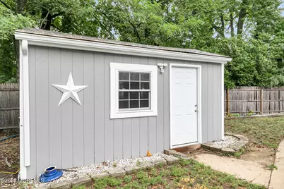 312 Thompson Avenue, North Middletown, NJ 07748 - Photo 33