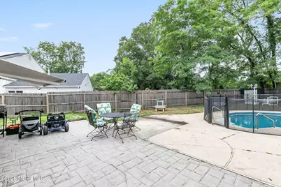 312 Thompson Avenue, North Middletown, NJ 07748 - Photo 37