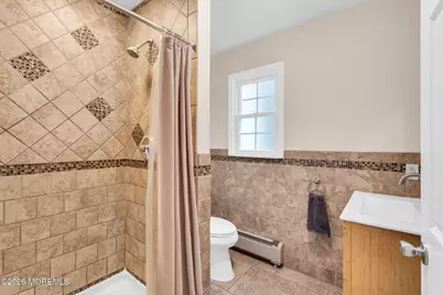 266 Orchard Avenue, Belford, NJ 07718 - Photo 21