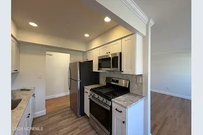 58 Stonehurst Boulevard #D, Freehold, NJ 07728 - Photo 7