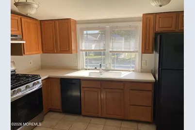25 Hart Street, Hazlet Township, NJ 07734 - Photo 5