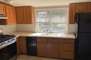 25 Hart St, Hazlet Township, NJ 07734 - Photo 5