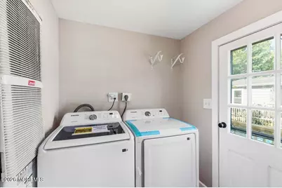 35 Deer Way, Manalapan Township, NJ 07726 - Photo 15