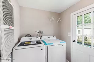 35 Deer Way, Manalapan Township, NJ 07726 - Photo 15