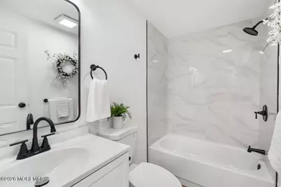 35 Deer Way, Manalapan Township, NJ 07726 - Photo 21