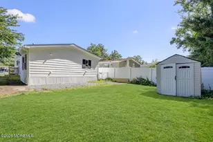 35 Deer Way, Manalapan Township, NJ 07726 - Photo 25