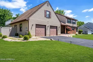 48 Alexandria Dr, Manalapan Township, NJ 07726 - Photo 5