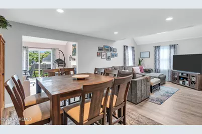 16 Harte Court, Freehold, NJ 07728 - Photo 11