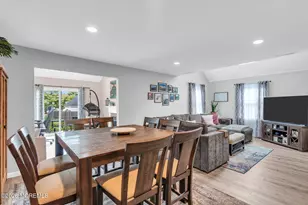 16 Harte Ct, Freehold, NJ 07728 - Photo 11