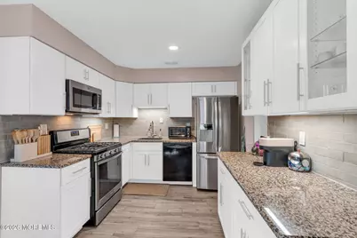 16 Harte Court, Freehold, NJ 07728 - Photo 13