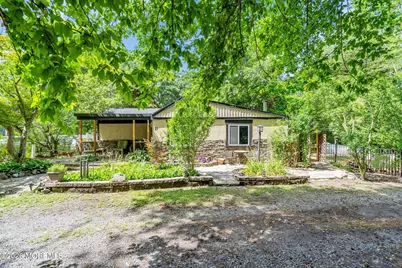 21 Yellowbrook Road, Freehold, NJ 07728 - Photo 3