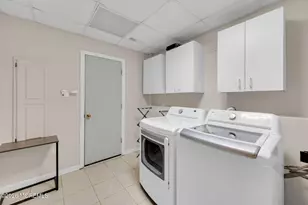24 Village Ln, Middletown, NJ 07748 - Photo 25