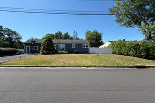 10 Maurice Ave, Holmdel, NJ 07733 - Photo 1