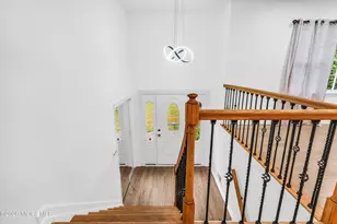 94 Leedsville Dr, Lincroft, NJ 07738 - Photo 5