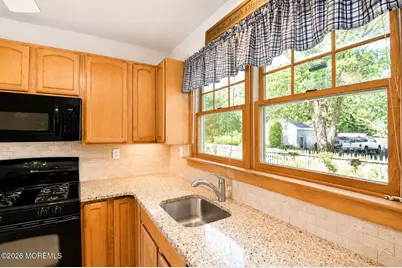 662 Campbell Avenue, Port Monmouth, NJ 07758 - Photo 21