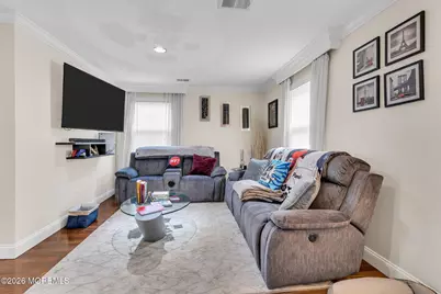 9 Frost Court, Freehold, NJ 07728 - Photo 9