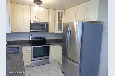 608 B Willow Lane, Whiting, NJ 08759 - Photo 5