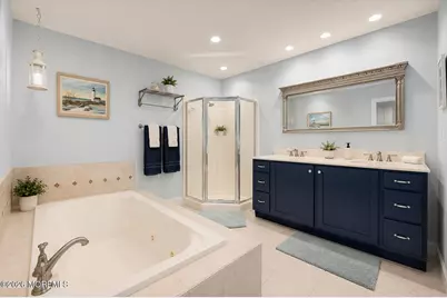 653 Neptune Avenue, Beachwood, NJ 08722 - Photo 17