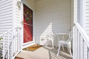 10 Wordsworth Ct, Hightstown, NJ 08520 - Photo 3