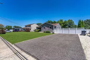 835 Vaughn Ave, Toms River Township, NJ 08753 - Photo 7