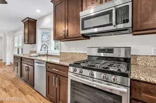 8 Anchor Ave, Manahawkin, NJ 08050 - Photo 9