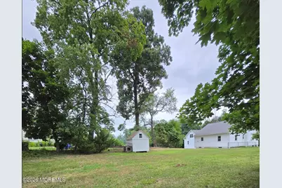 106 Waterworks Road, Freehold, NJ 07728 - Photo 37