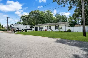 417 Chestnut Dr, Lanoka Harbor, NJ 08734 - Photo 9