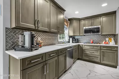 6 Tall Oaks Drive, Hazlet Township, NJ 07730 - Photo 11