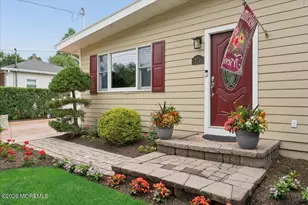 276 Parkview Ter, Lincroft, NJ 07738 - Photo 3