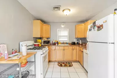 512 Henry Place, Middletown, NJ 07748 - Photo 7