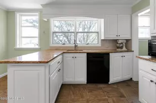 555 Branch Ave, Little Silver, NJ 07739 - Photo 15
