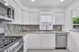 128 Westport Dr, Toms River Township, NJ 08757 - Photo 19