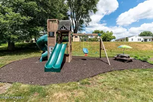 18 Girard St, Marlboro Township, NJ 07746 - Photo 31
