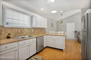 212 N Pondview Blvd, Monroe Township, NJ 08831 - Photo 15