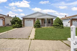 24 Merrilee Ln, Toms River Township, NJ 08757 - Photo 1