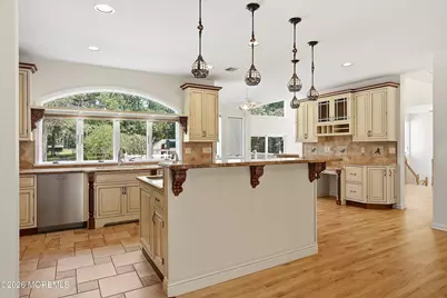 27 Westgate Court, Colts Neck Township, NJ 07722 - Photo 11