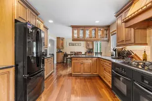 15 Coventry Dr, Freehold, NJ 07728 - Photo 9