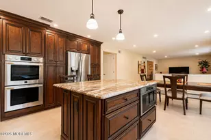 18 Carrie Dr, Marlboro Township, NJ 07746 - Photo 7
