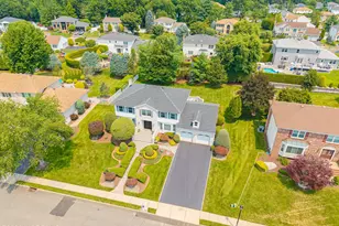 18 Carrie Dr, Marlboro Township, NJ 07746 - Photo 43