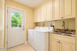 18 Carrie Dr, Marlboro Township, NJ 07746 - Photo 21