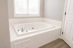 27 Goshawk Ct, Morganville, NJ 07751 - Photo 51